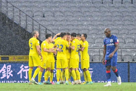 英超-利物浦2-0谢菲联 范迪克索博破门阿诺德助攻北京时间12月7日凌晨3:30，2023-24赛季英超联赛第15轮，利物浦客战谢菲尔德联队。